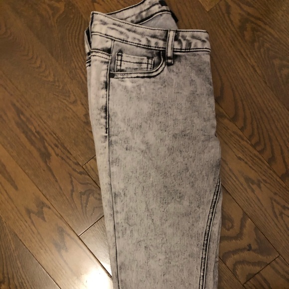 Jeans ! - Picture 2 of 3